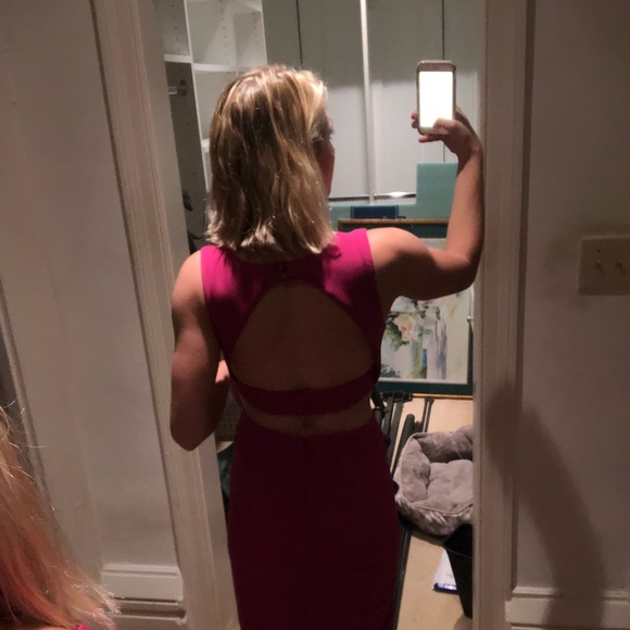 ***Magenta Nicole Miller Collection Gown - Picture 3 of 5